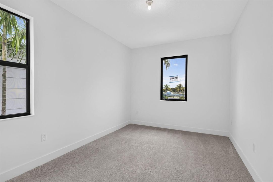 21-web-or-mls-BS1A2351