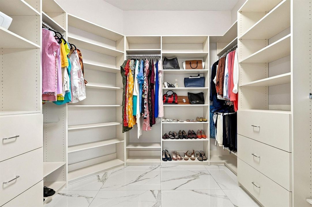 26_primary closet