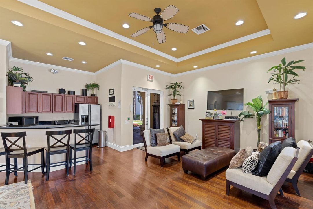 Clubhouse2