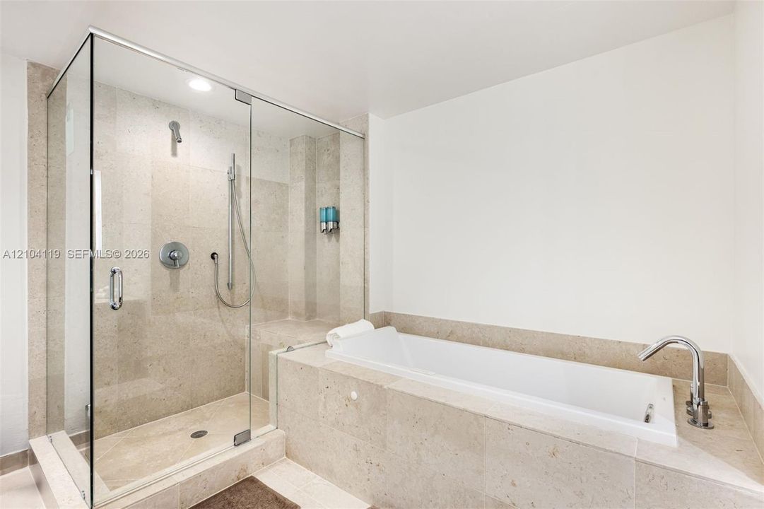 En Venta: $1,050,000 (2 camas, 2 baños, 1286 Pies cuadrados)