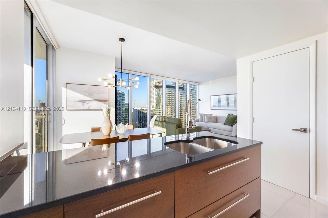 En Venta: $1,050,000 (2 camas, 2 baños, 1286 Pies cuadrados)