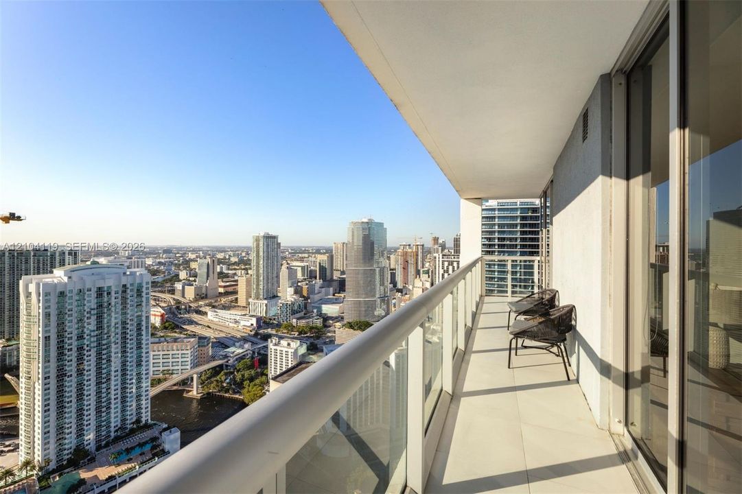 En Venta: $1,050,000 (2 camas, 2 baños, 1286 Pies cuadrados)
