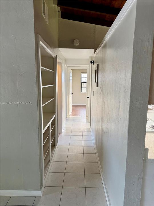 В аренду: $3,400 (4 спален, 2 ванн, 1048 Квадратных фут)