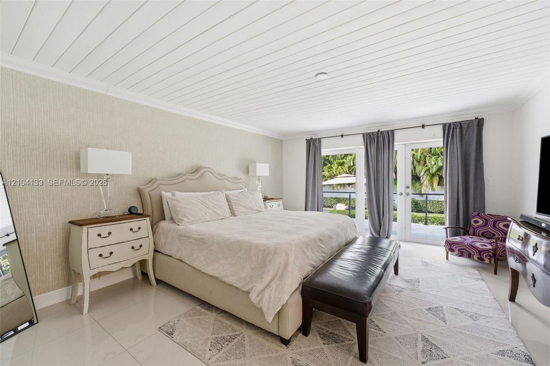 For Sale: $2,500,000 (4 beds, 4 baths, 3544 Square Feet)