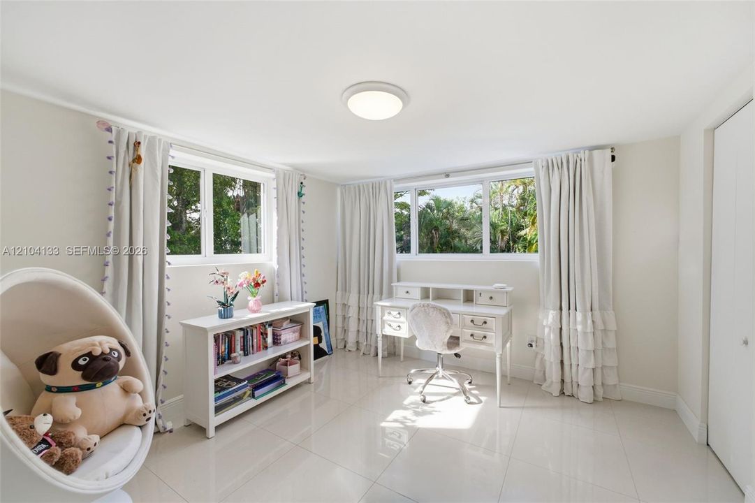 For Sale: $2,500,000 (4 beds, 4 baths, 3544 Square Feet)