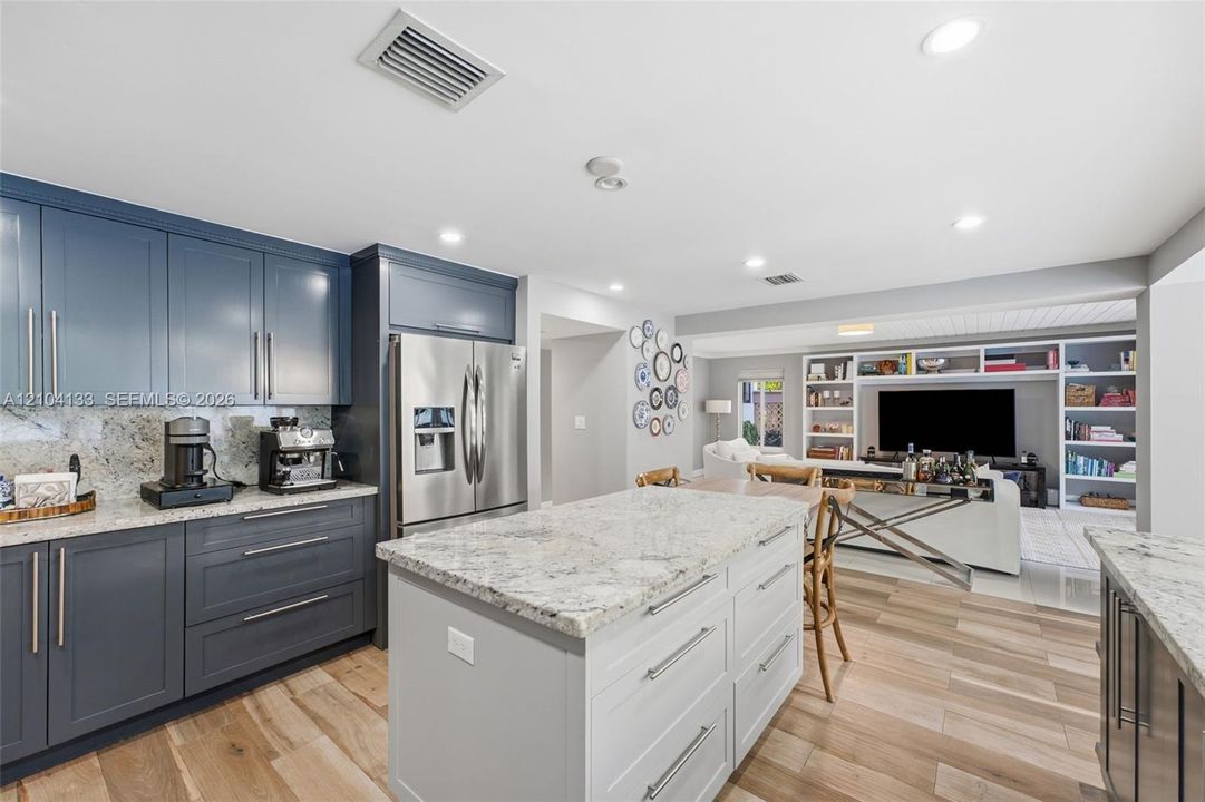 For Sale: $2,500,000 (4 beds, 4 baths, 3544 Square Feet)