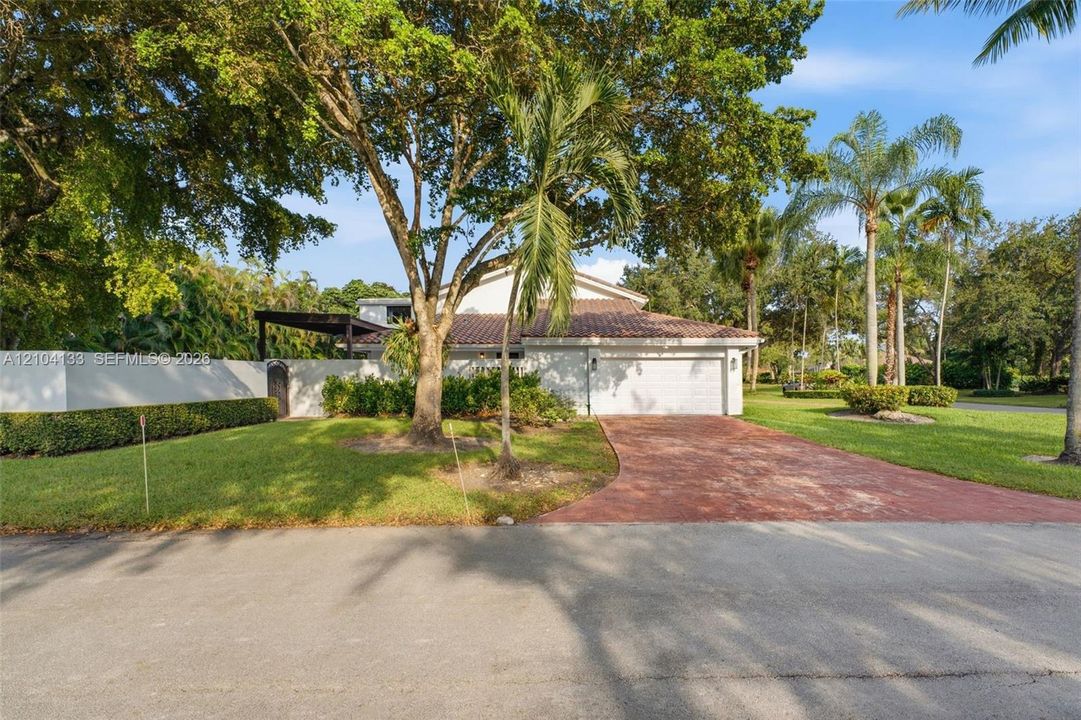 For Sale: $2,500,000 (4 beds, 4 baths, 3544 Square Feet)