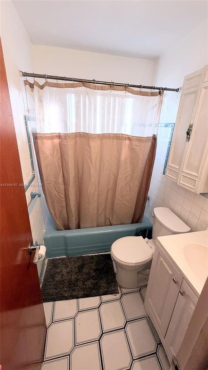 На продажу: $445,000 (4 спален, 2 ванн, 1448 Квадратных фут)