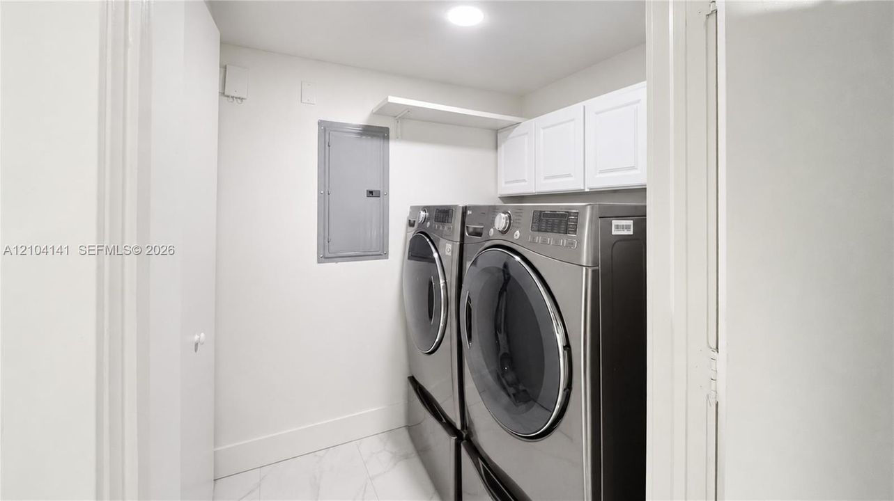 For Sale: $1,395,000 (2 beds, 2 baths, 0 Square Feet)