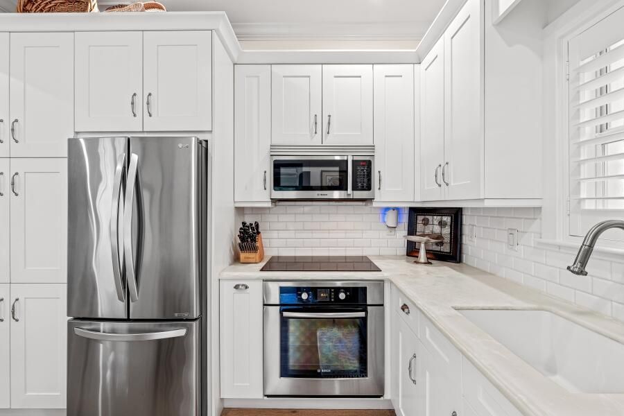 dash_KITCHEN_STRAIGHT_LEFT