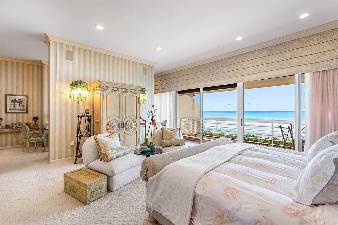 044-13SloansCurveDrive-PalmBeach-FL-3348