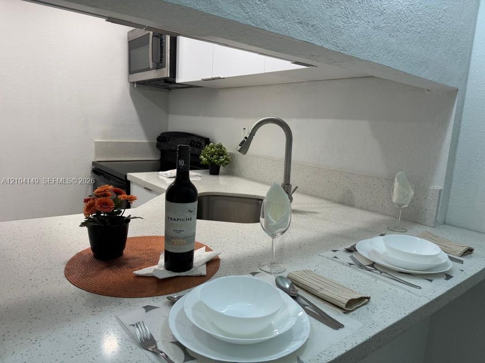 В аренду: $1,795 (1 спален, 1 ванн, 605 Квадратных фут)