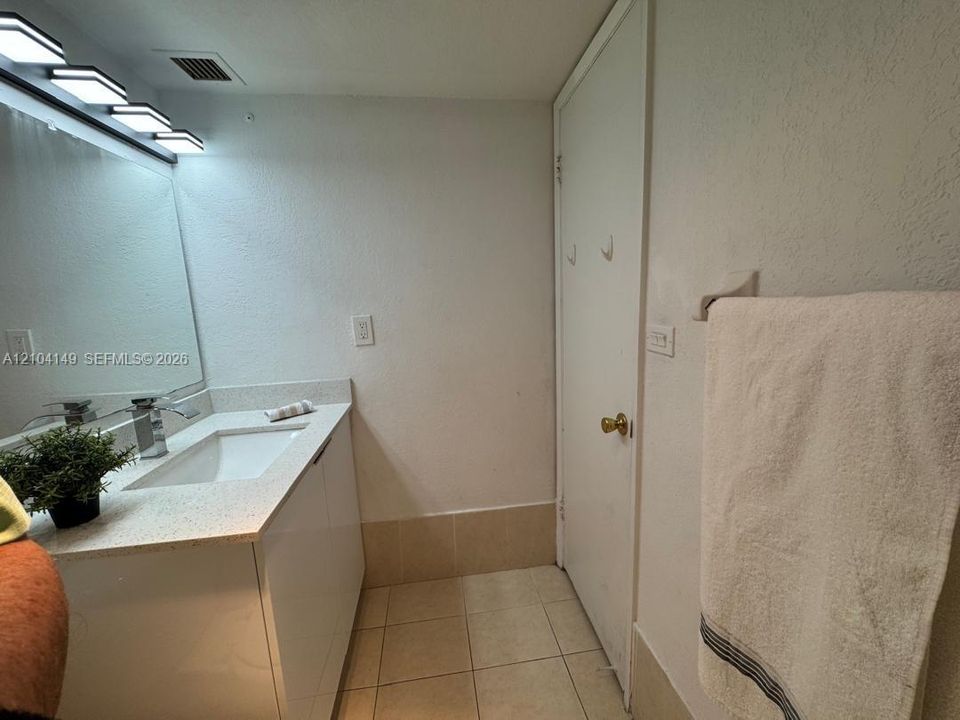 В аренду: $1,795 (1 спален, 1 ванн, 605 Квадратных фут)