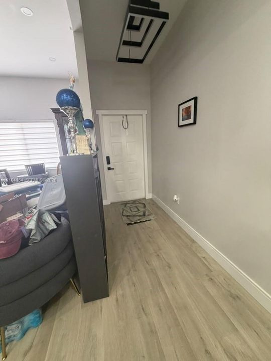 For Sale: $335,000 (2 beds, 2 baths, 1500 Square Feet)