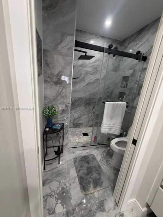 For Sale: $335,000 (2 beds, 2 baths, 1500 Square Feet)