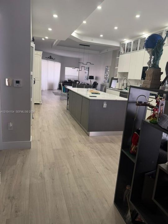 For Sale: $335,000 (2 beds, 2 baths, 1500 Square Feet)