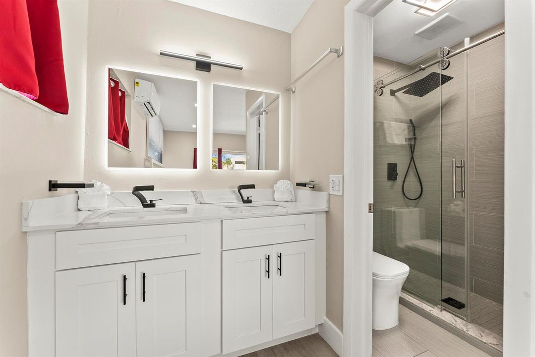 Unit 201 Bathroom