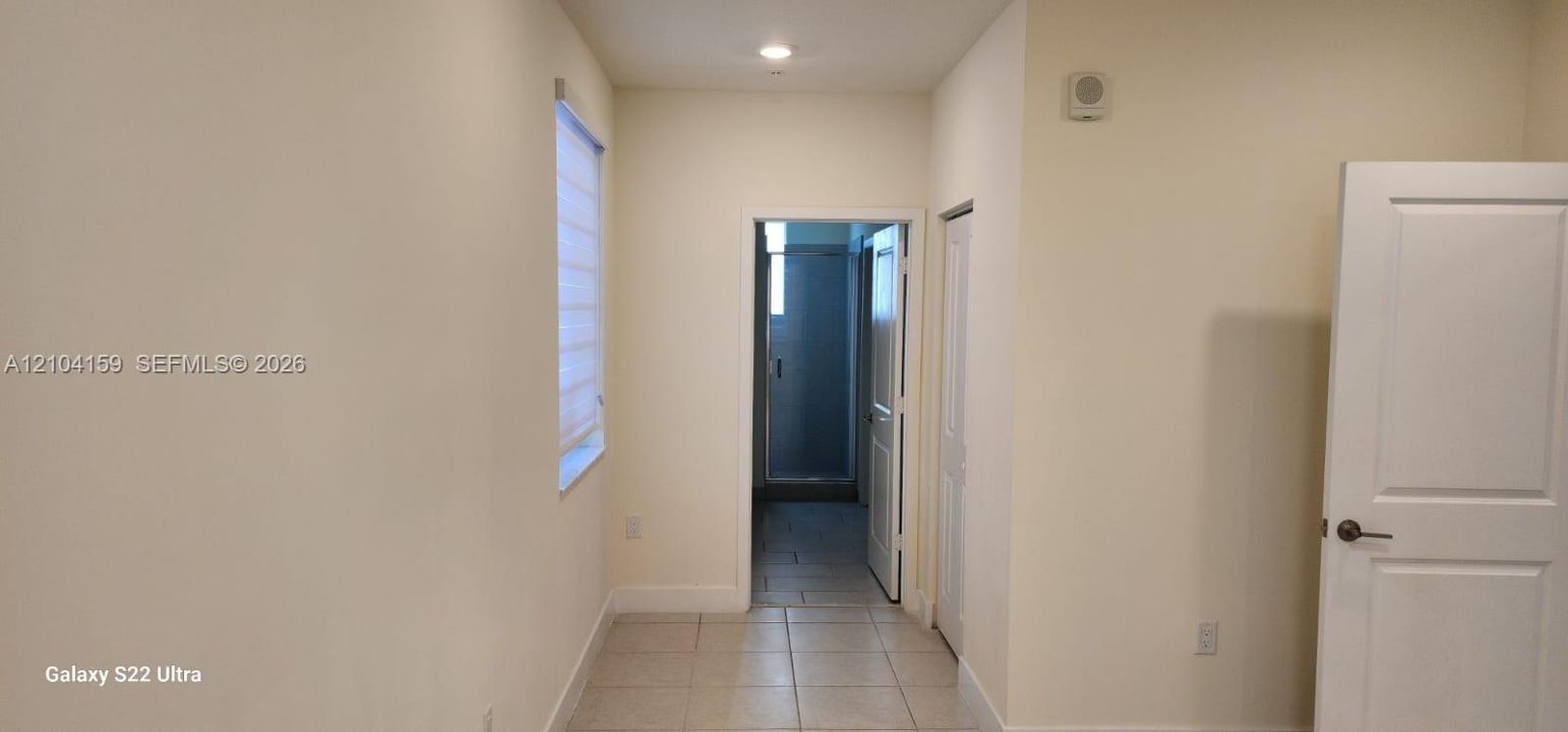 For Sale: $460,000 (3 beds, 2 baths, 1102 Square Feet)