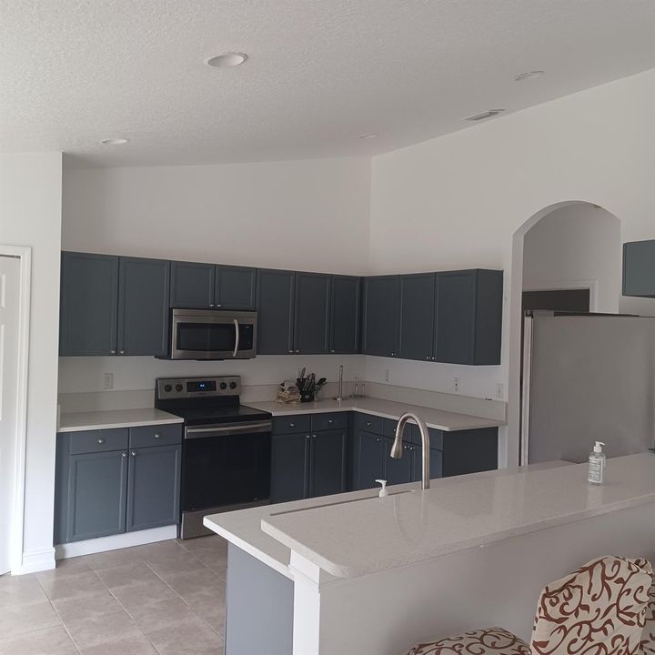 17148 30th Ln N Kitchen