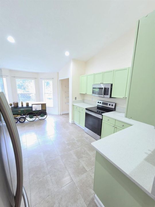 17148 30th Ln N Kitchen 2