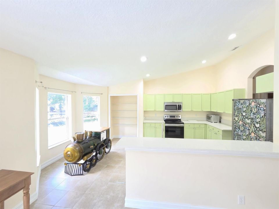 17148 30th Ln N Bar and Kitchen