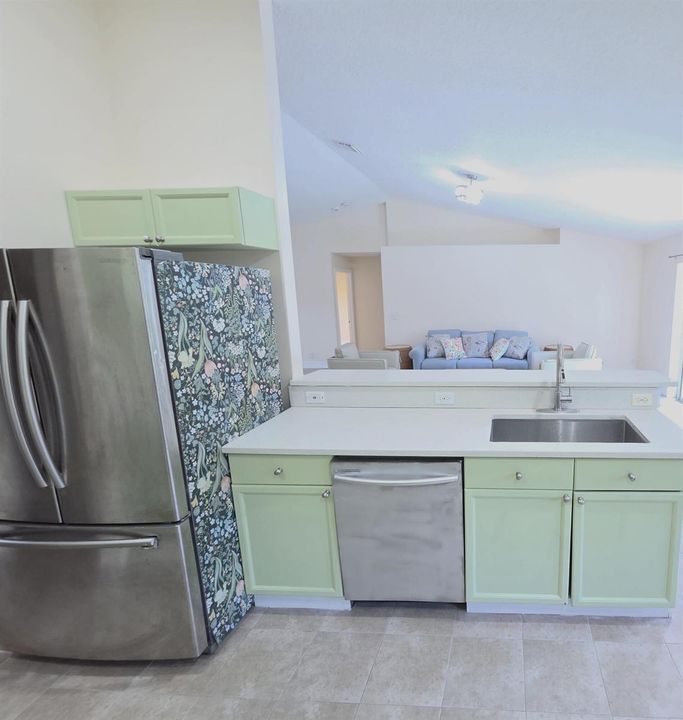17148 30th Ln N Kitchen 3