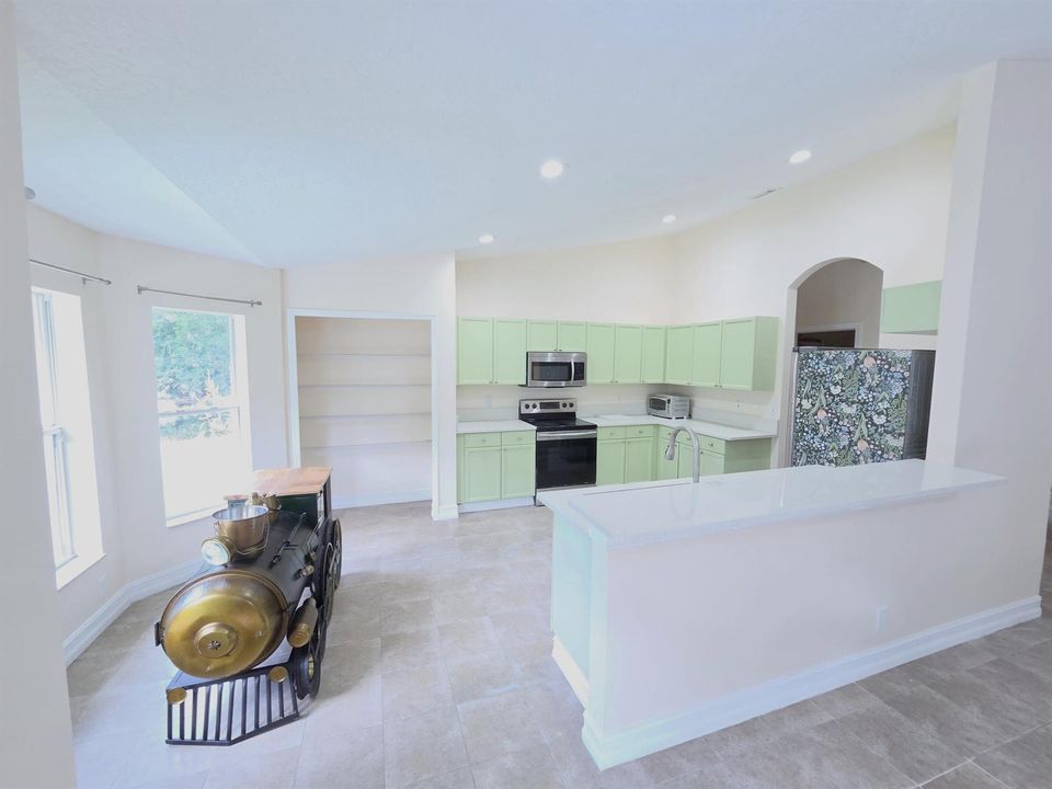 17148 30th Ln N Kitchen 1