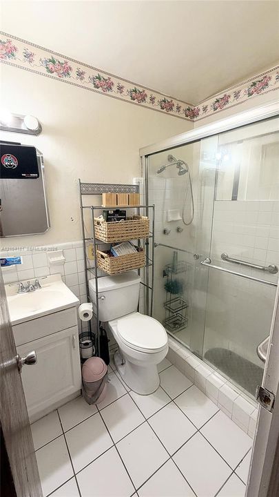 В аренду: $3,400 (4 спален, 2 ванн, 1448 Квадратных фут)