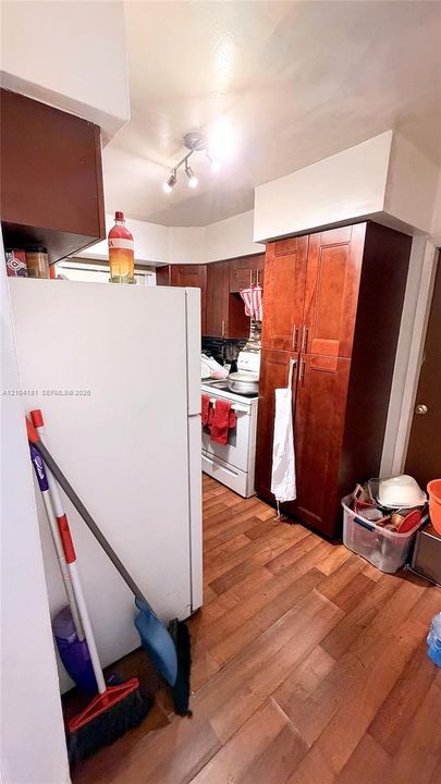 В аренду: $3,400 (4 спален, 2 ванн, 1448 Квадратных фут)