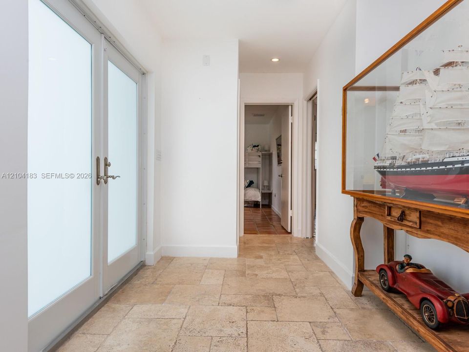 En Renta: $25,000 (6 camas, 6 baños, 3085 Pies cuadrados)