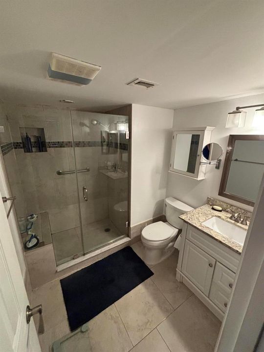 H Master Bath_