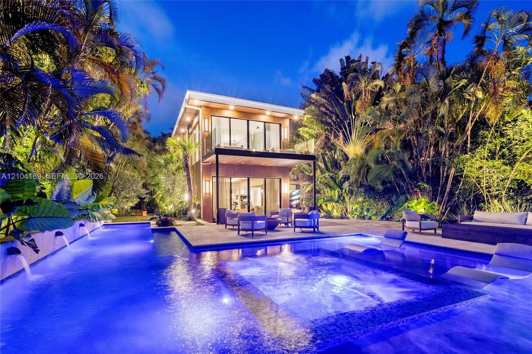 В аренду: $65,000 (4 спален, 4 ванн, 2795 Квадратных фут)