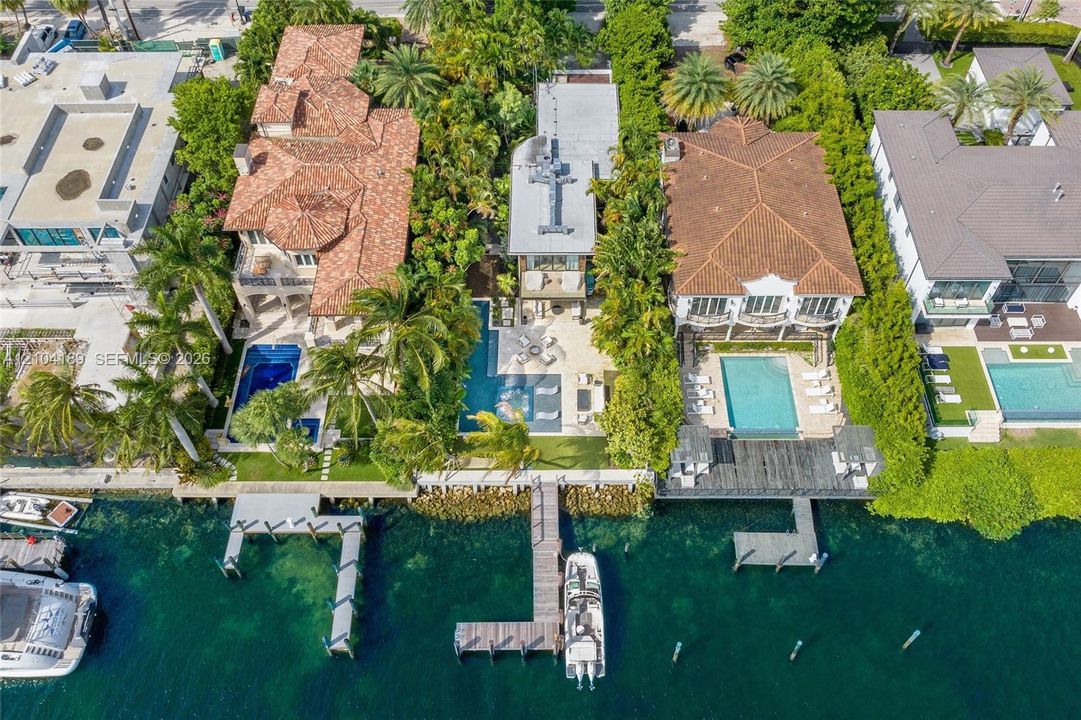 В аренду: $65,000 (4 спален, 4 ванн, 2795 Квадратных фут)