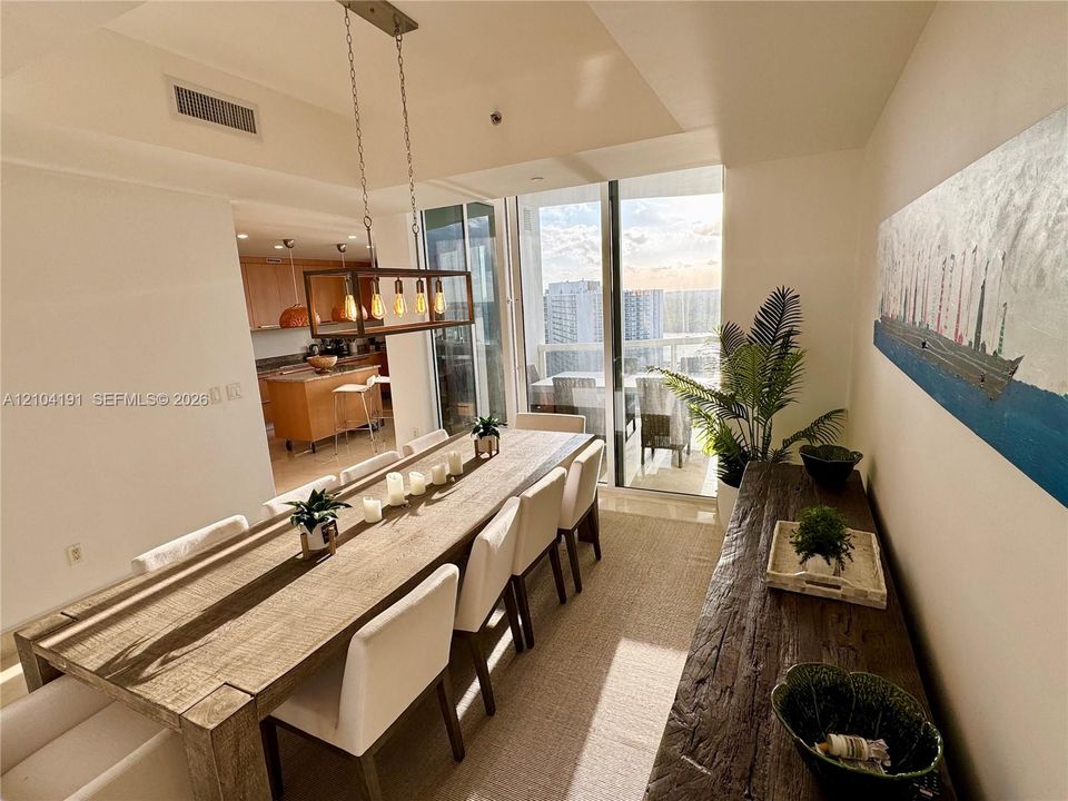 В аренду: $12,500 (3 спален, 3 ванн, 2327 Квадратных фут)