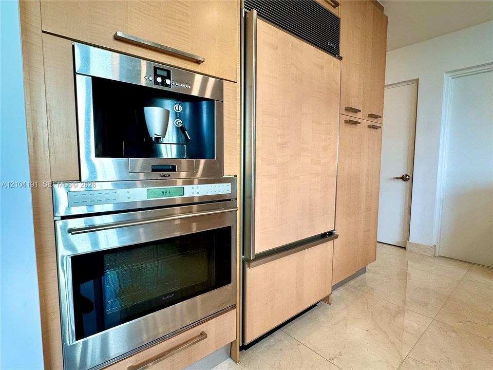 В аренду: $12,500 (3 спален, 3 ванн, 2327 Квадратных фут)