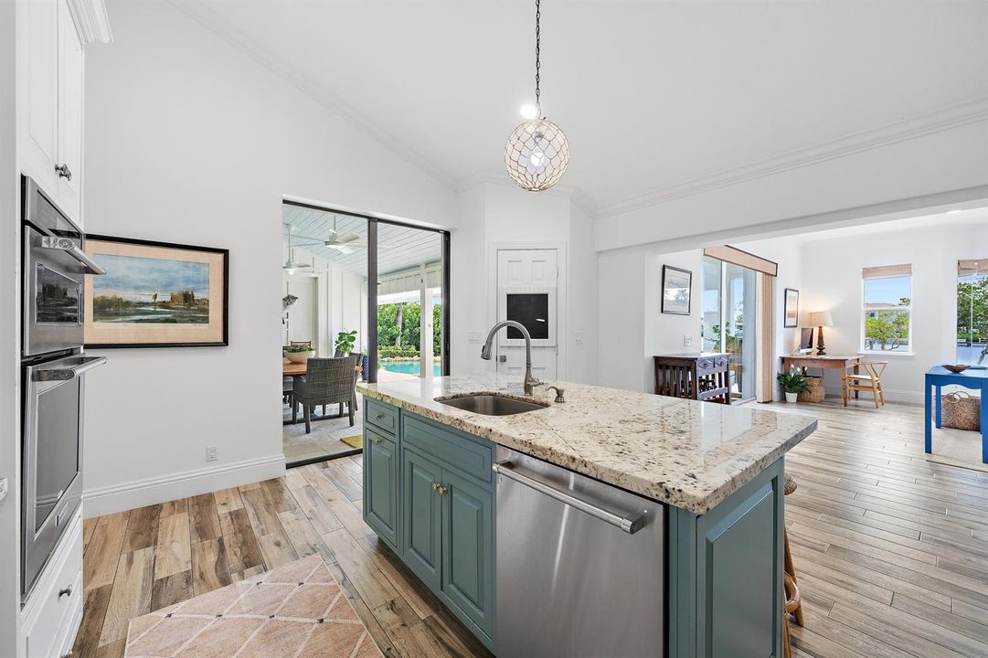 18779 SE River Ridge Rd-43
