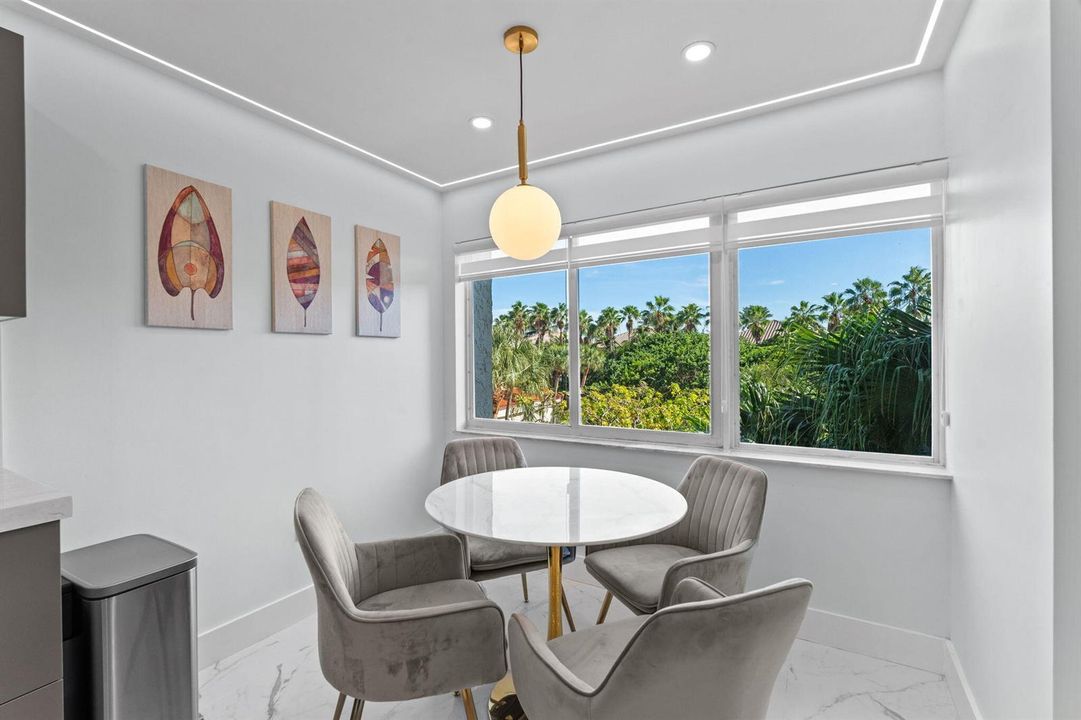 Breakfast Nook
