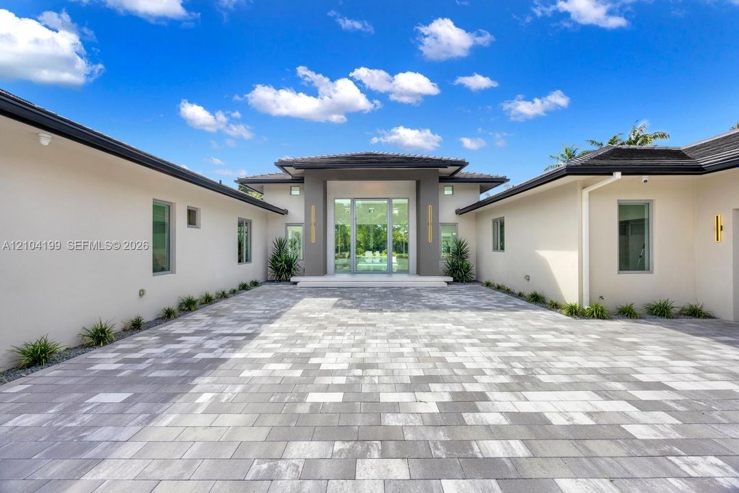 En Venta: $5,815,000 (6 camas, 5 baños, 6462 Pies cuadrados)