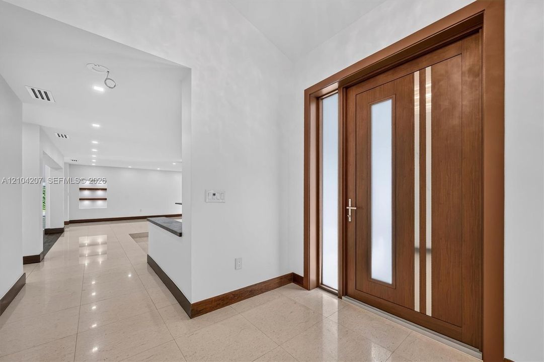 На продажу: $7,695,000 (6 спален, 7 ванн, 4669 Квадратных фут)