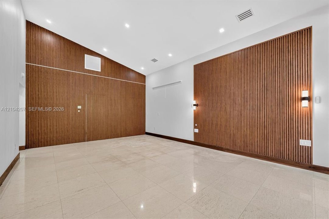 На продажу: $7,695,000 (6 спален, 7 ванн, 4669 Квадратных фут)