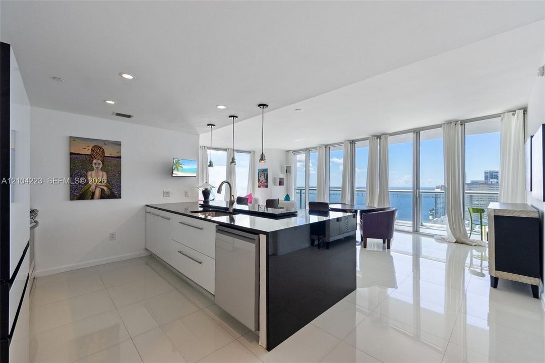 En Venta: $1,574,000 (3 camas, 2 baños, 1870 Pies cuadrados)