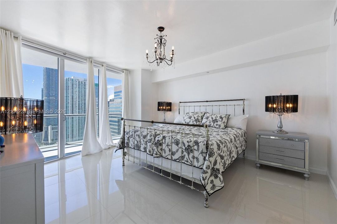 En Venta: $1,574,000 (3 camas, 2 baños, 1870 Pies cuadrados)
