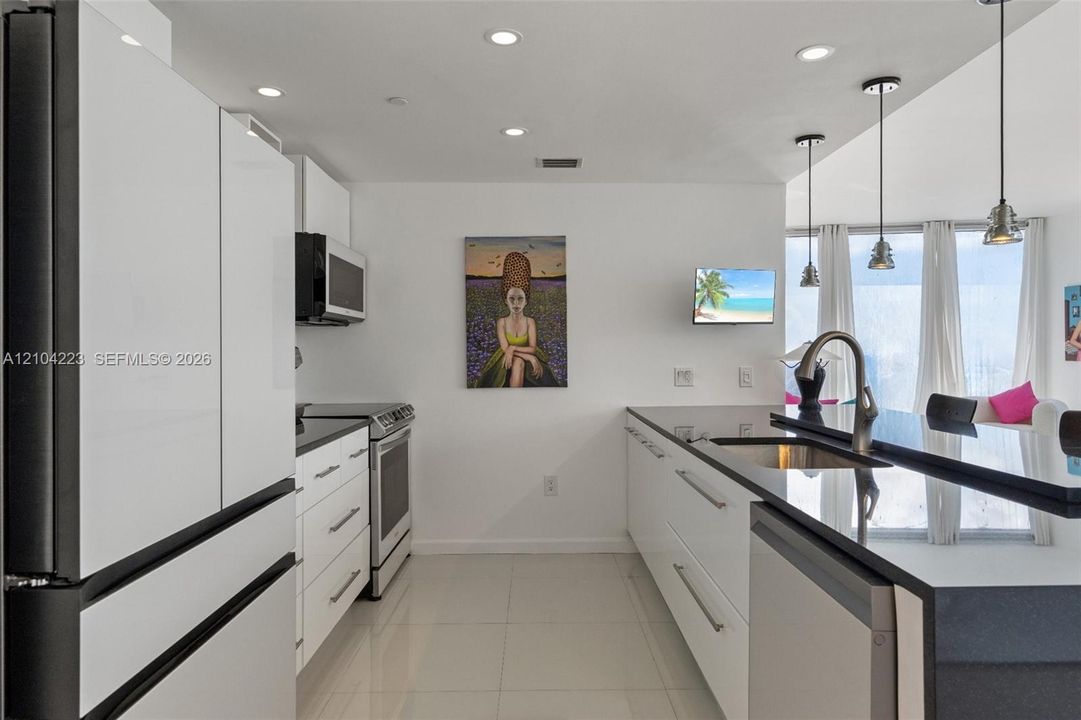 En Venta: $1,574,000 (3 camas, 2 baños, 1870 Pies cuadrados)