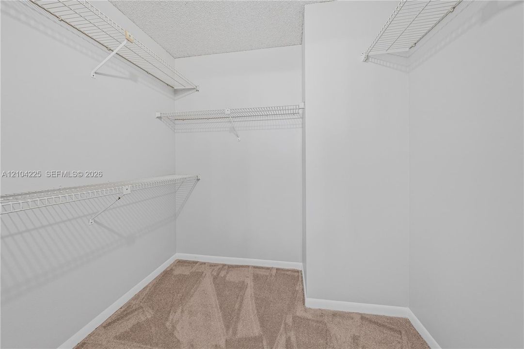 En Venta: $600,000 (3 camas, 2 baños, 1249 Pies cuadrados)