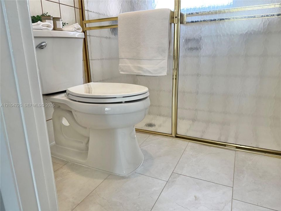 En Venta: $600,000 (3 camas, 2 baños, 1249 Pies cuadrados)