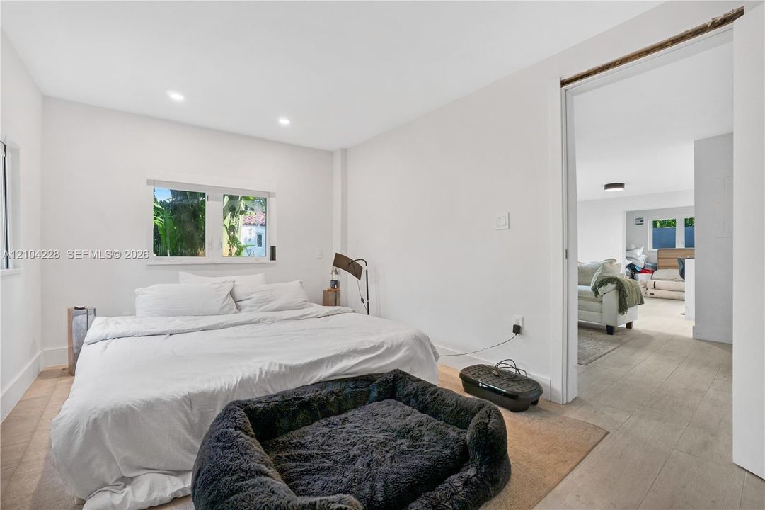 For Sale: $1,265,000 (3 beds, 2 baths, 1790 Square Feet)