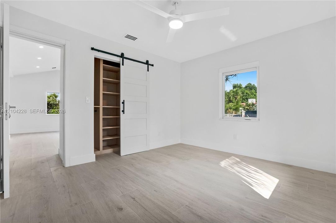 For Sale: $1,265,000 (3 beds, 2 baths, 1790 Square Feet)