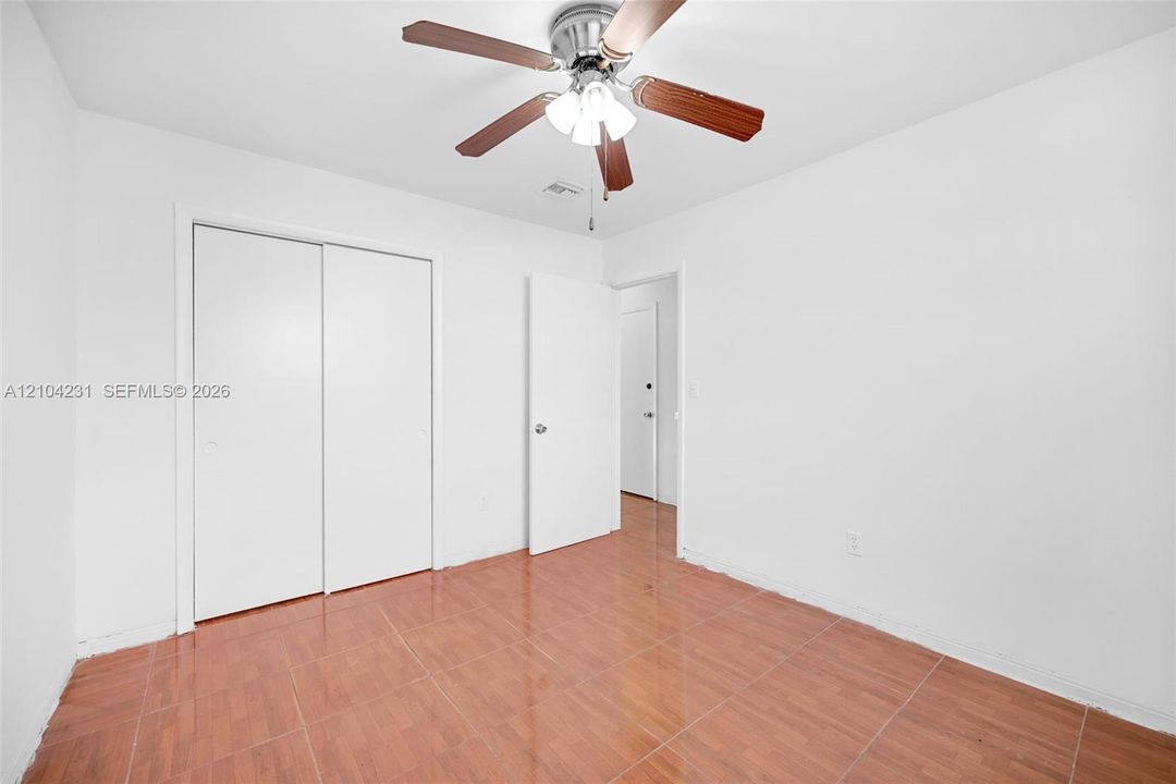 En Venta: $435,000 (3 camas, 2 baños, 1195 Pies cuadrados)