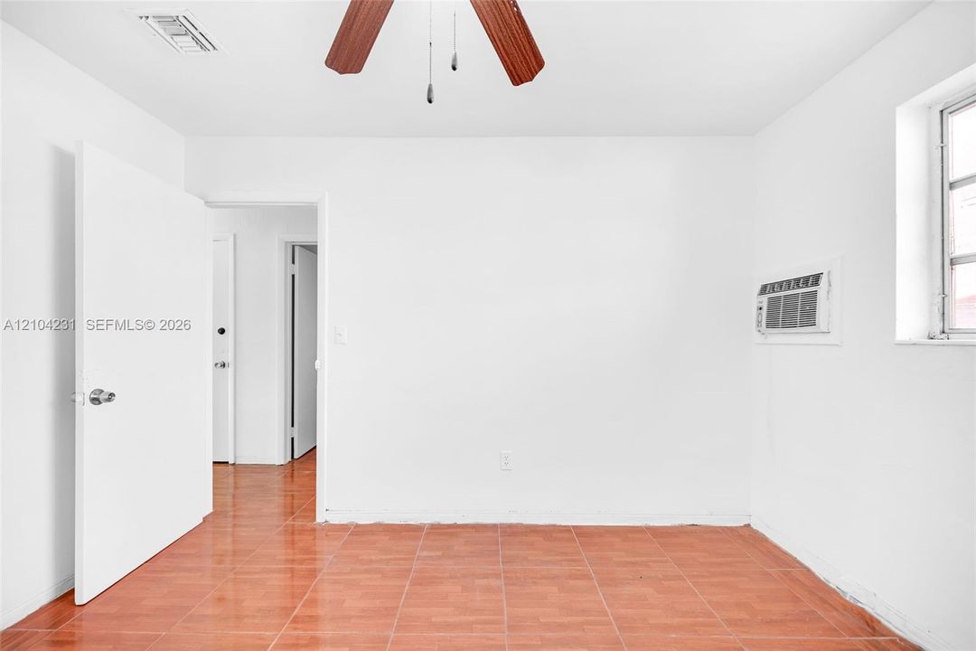 En Venta: $435,000 (3 camas, 2 baños, 1195 Pies cuadrados)