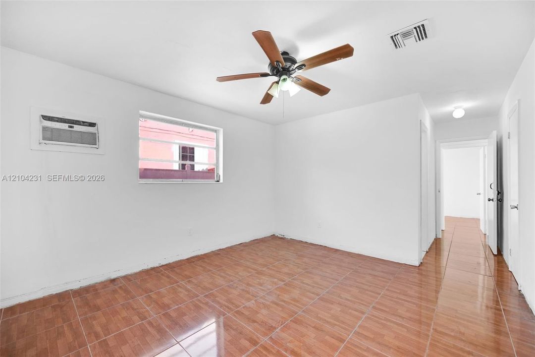En Venta: $435,000 (3 camas, 2 baños, 1195 Pies cuadrados)